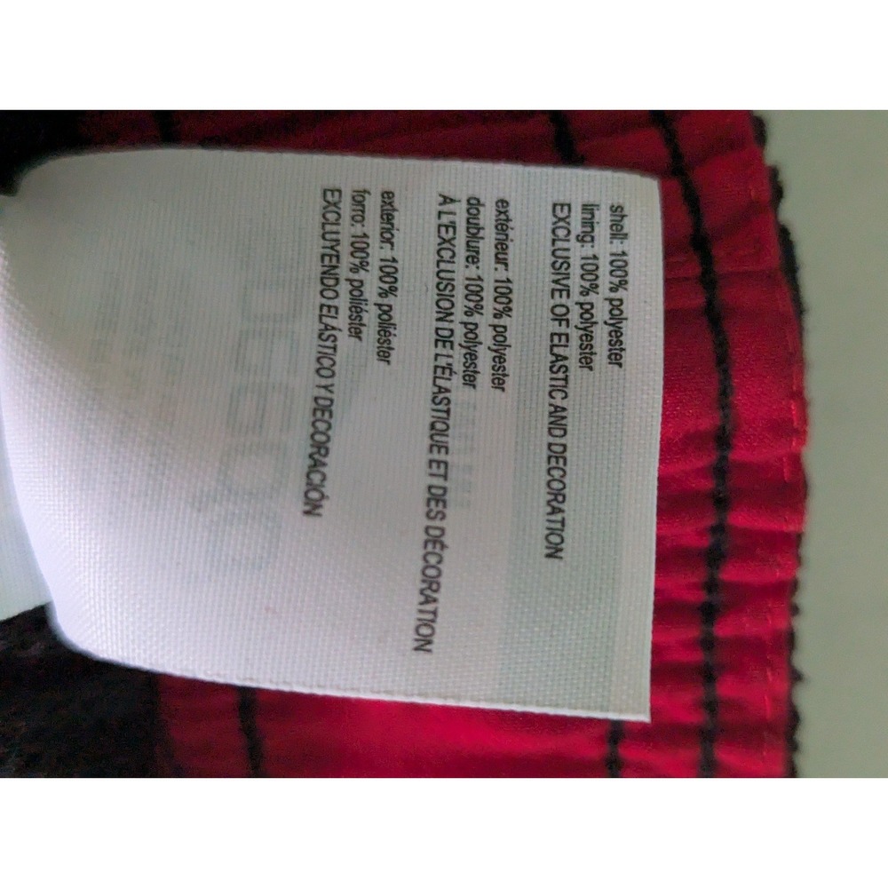 Swim Trunks new with tags size medium - Picture 10 of 11